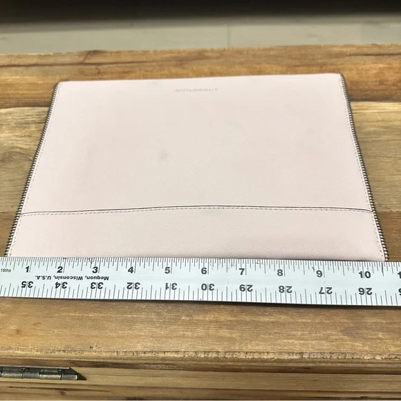 REBECCA MINKOFF Barely Pink Leo Envelope Clutch Zipper Trim Designer READ - Picture 5 of 7